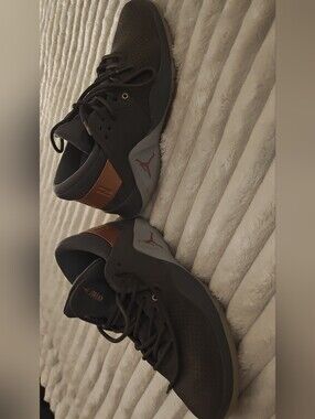 Women's/ Kids Gray and Rose Gold Jordan Sneakers. Sz 5.5Y Or Women Sz 7